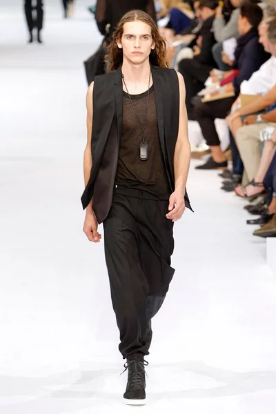 Look 40